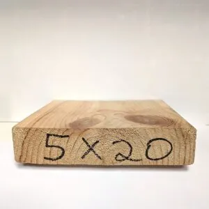עץ אורן מוקצע 50*200 אורך 4.50
