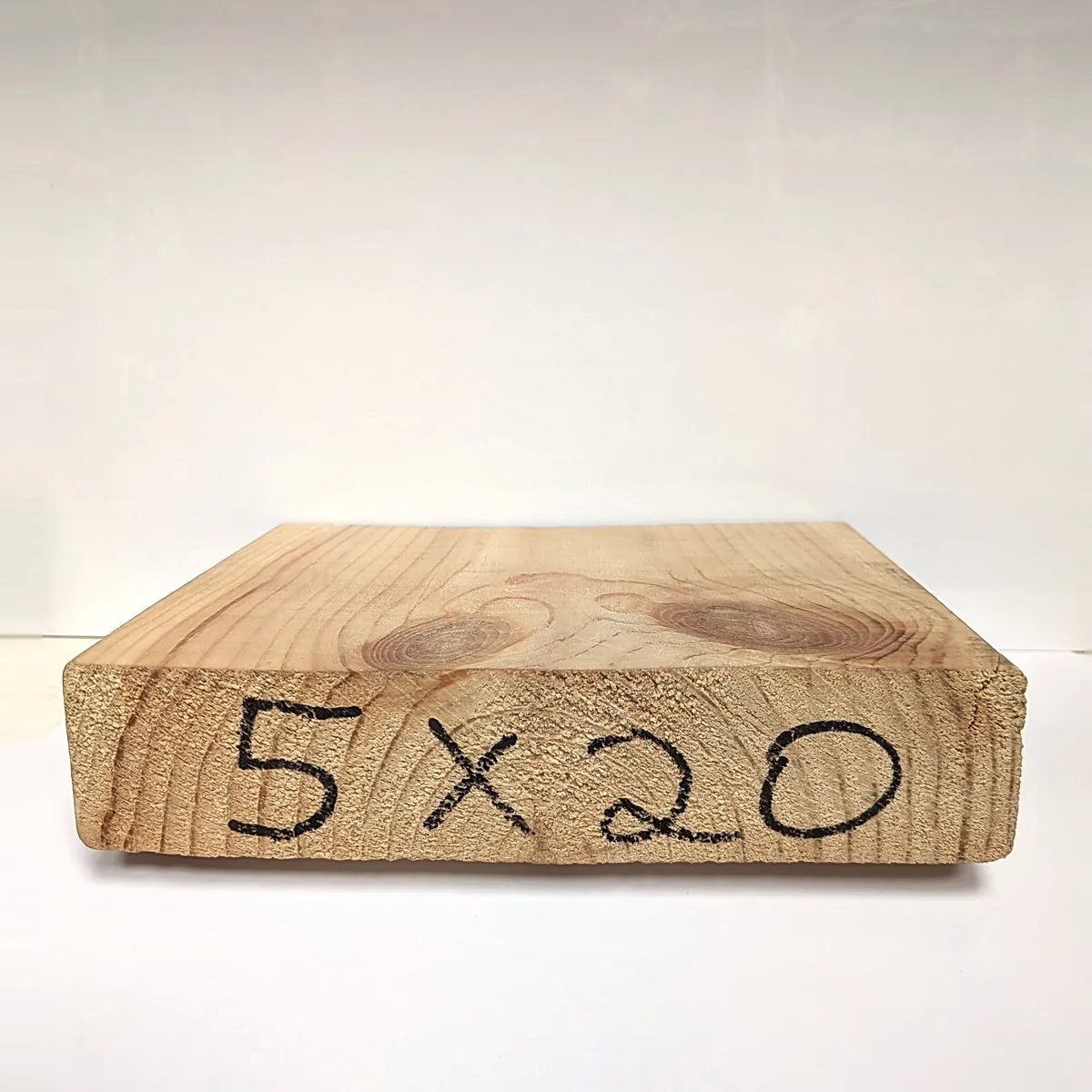 עץ אורן מוקצע 50*200 אורך 4.50