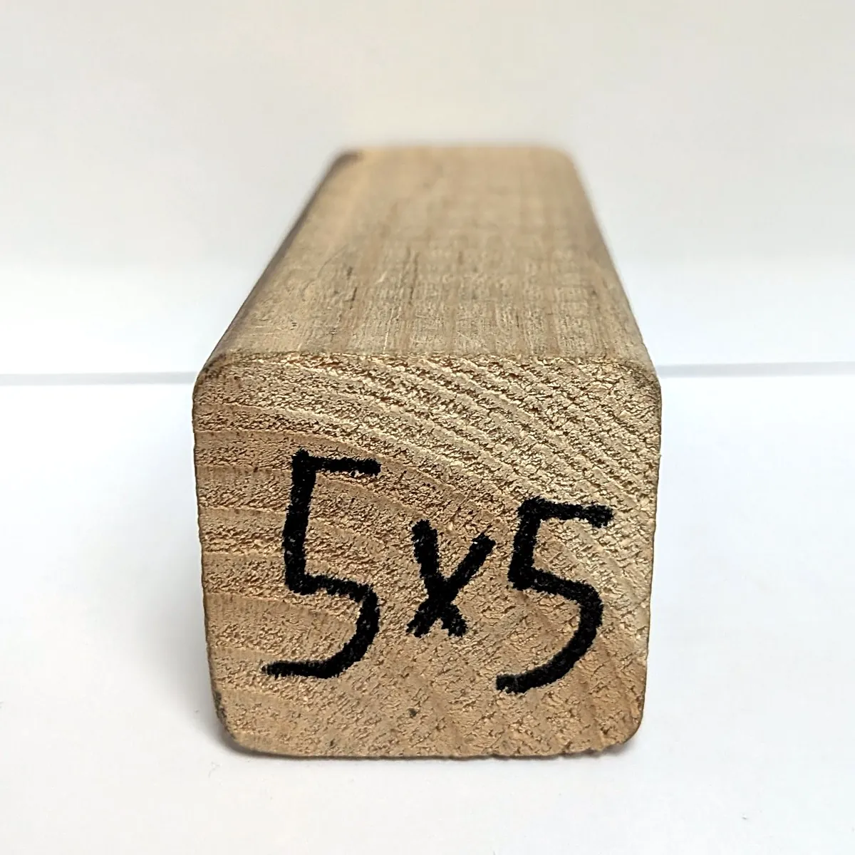 עץ אורן מוקצע 50*50 אורך 4.5